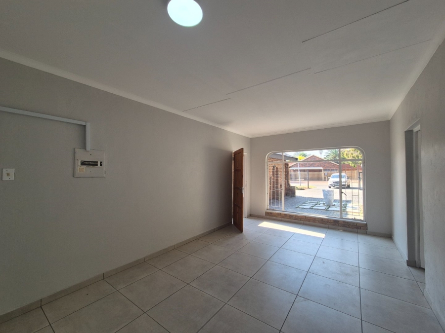3 Bedroom Property for Sale in Vaalpark Free State